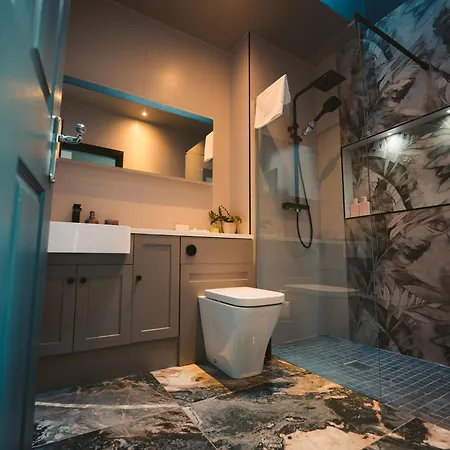 Keenans Boutique فندق