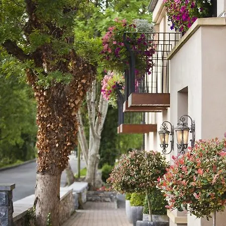 Keenans Boutique Hotel