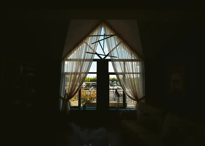 호텔 Keenans Boutique 4*