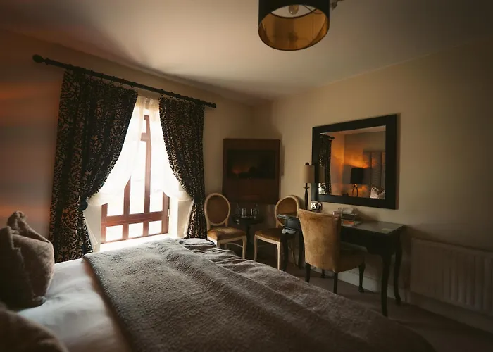 מלון Keenans Boutique 4*